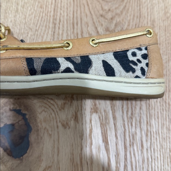 Sperrt Topsiders Tan leather boat shoes w leopard/animal print Sz 7.5 - Picture 8 of 9